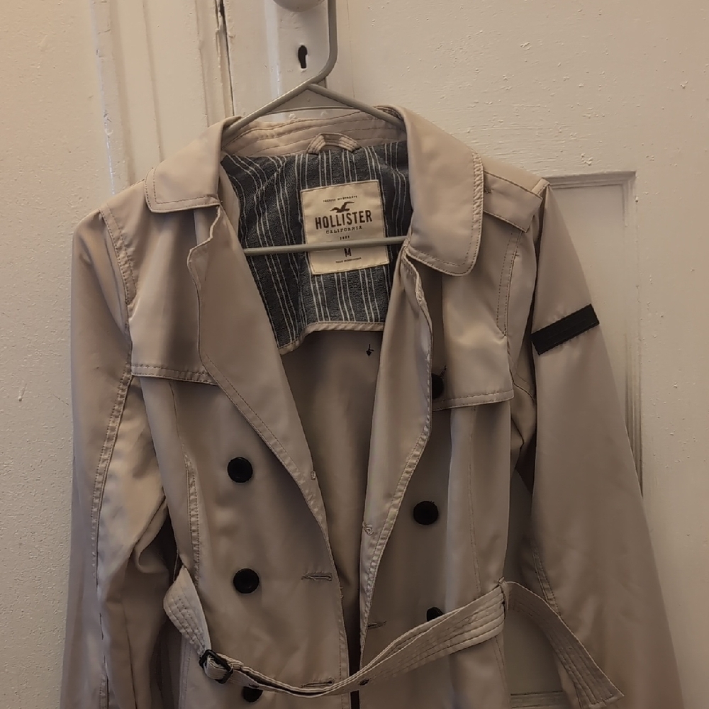 Hollister Women's Tan Trench Coat Size M
